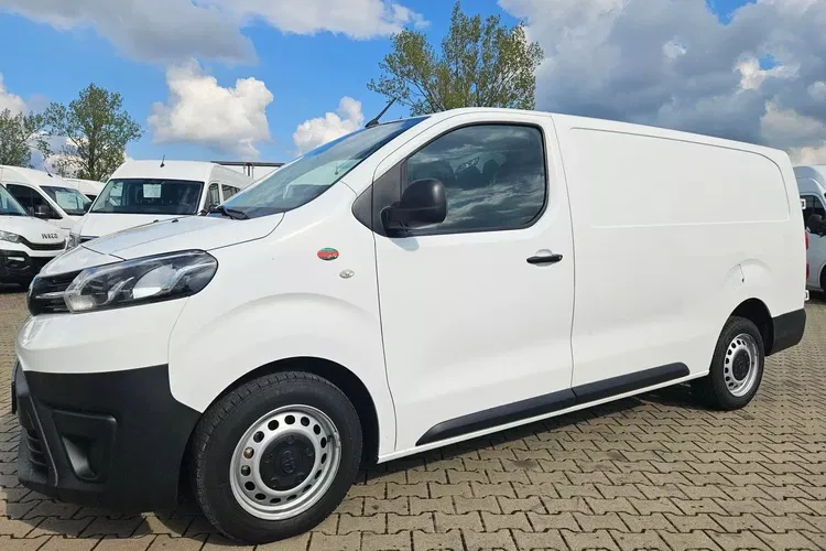 Toyota ProAce L3H1 39999zł NETTO ExtraLong 2.0D4d/122KM zdjęcie 5