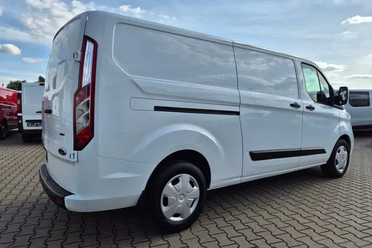Ford transit-custom Long 52999zł NETTO AUTOMAT 2.0 TdCi/131KM zdjęcie 8