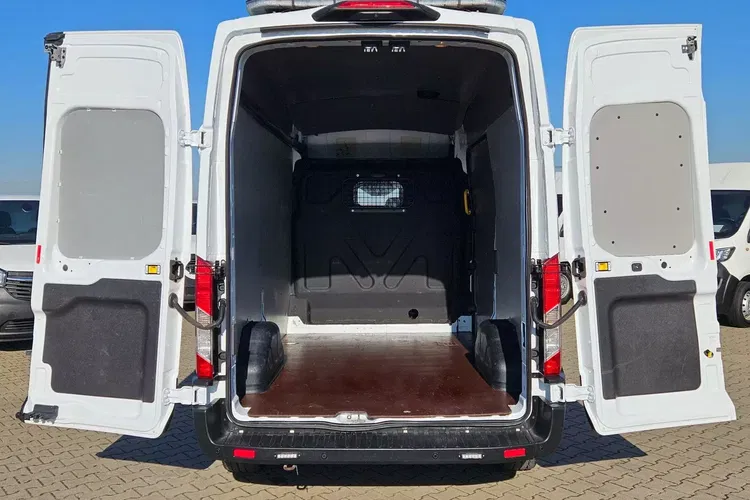 Ford transit L2H3 62900zł Netto 2.0TdCi/170KM zdjęcie 13