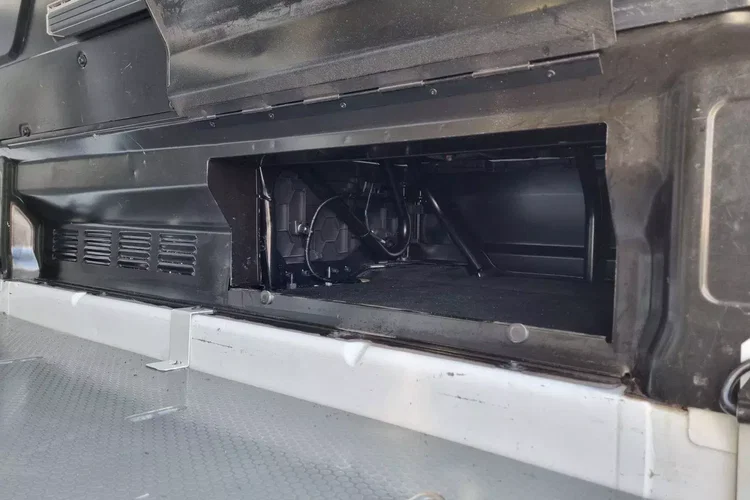 Ford transit-custom Long 44999zł NETTO 2.0 TdCi/131KM zdjęcie 15