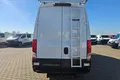 samochód dostawczy Iveco zdjęcie 10