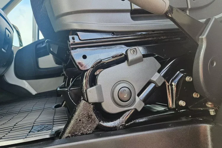 Citroen Jumper L2H2 74999zł NETTO 2.0 HDi/131KM zdjęcie 17