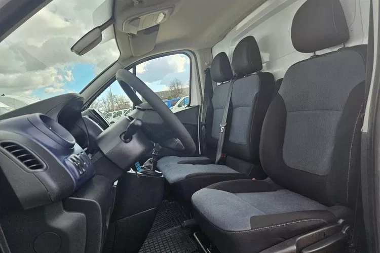 Opel Vivaro L2H1 39999zł NETTO 1.6CDTi/125KM zdjęcie 17