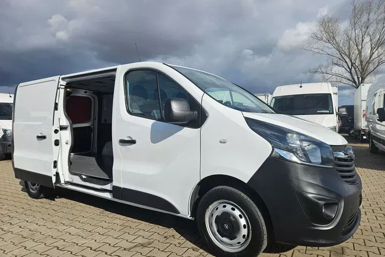 Opel Vivaro L2H1 39999zł NETTO 1.6CDTi/125KM zdjęcie 4