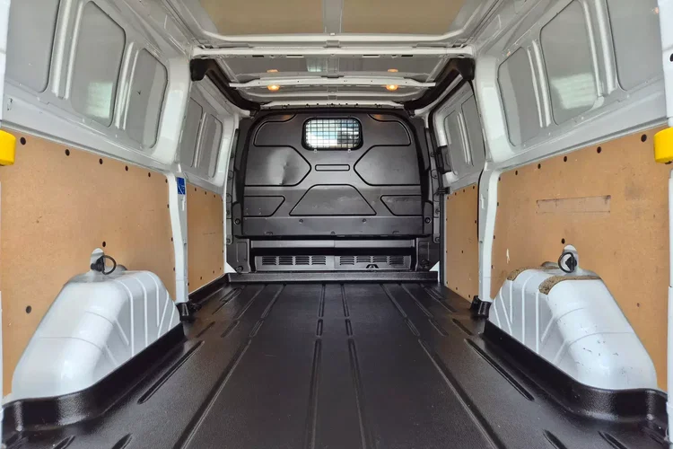 Ford Transit Custom Long 74900zł NETTO 2.0TdCi/170KM zdjęcie 12