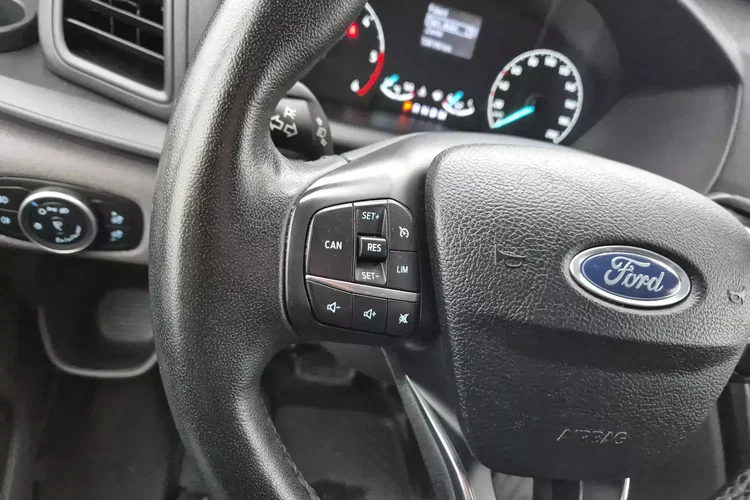 Ford Transit Custom Long 74900zł NETTO 2.0TdCi/170KM zdjęcie 19