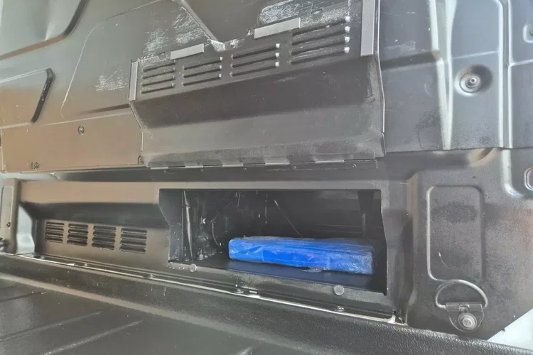 Ford transit-custom Long 69900zł NETTO 2.0TdCi/170KM zdjęcie 15