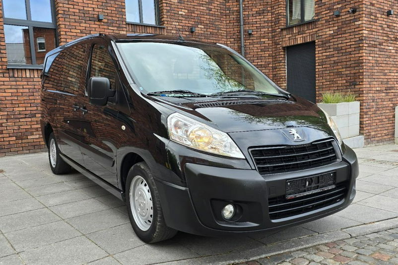 samochód osobowy Peugeot zdjęcie 1