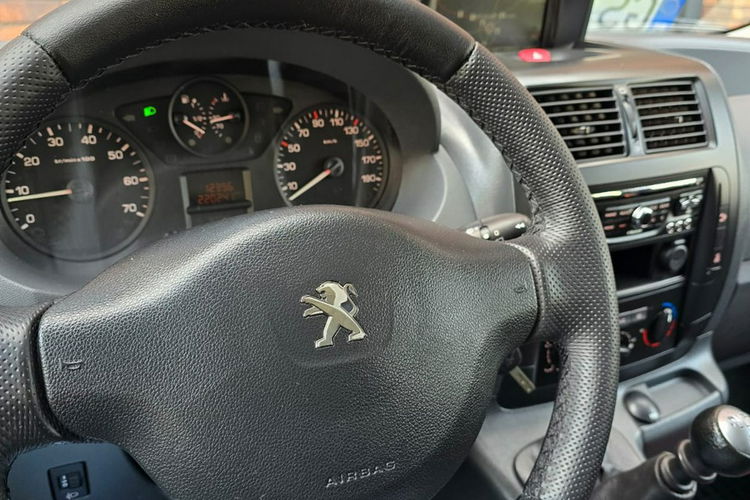 Peugeot Expert Brygadówka 6 Osobowy Zarejestrowy Klimatyzacja Ks. Serwisowa 2.0 HDI zdjęcie 26