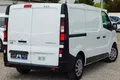 samochód dostawczy Renault zdjęcie 2