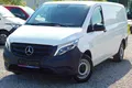 samochód dostawczy Mercedes zdjęcie 1