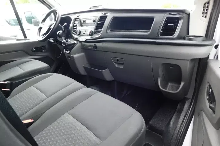Ford Transit zdjęcie 9