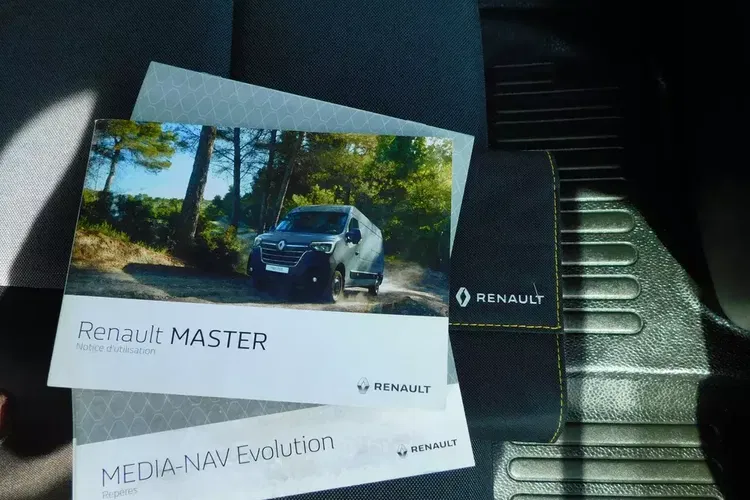 Renault Master zdjęcie 25
