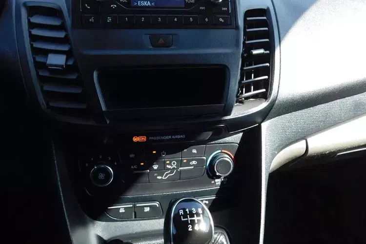 Ford Transit Connect zdjęcie 17