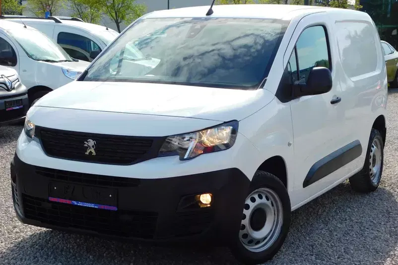 samochód dostawczy Peugeot zdjęcie 1