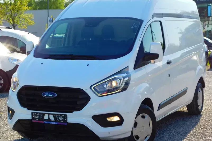 samochód dostawczy Ford zdjęcie 1