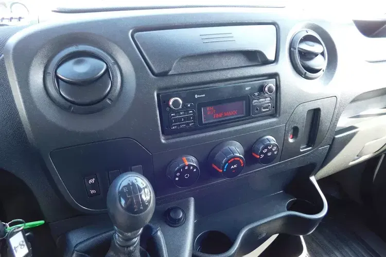 Renault Master zdjęcie 19
