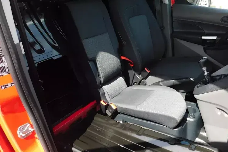 Ford Connect zdjęcie 11