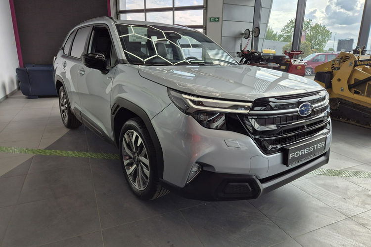 Forester Subaru Forester 2.0e-Boxer/MY2025/Dostępny od ręki Nasz pakiet gratis zdjęcie 4