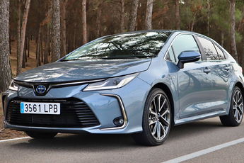 Toyota TOYOTA Corolla 1.8 Hybrid Active