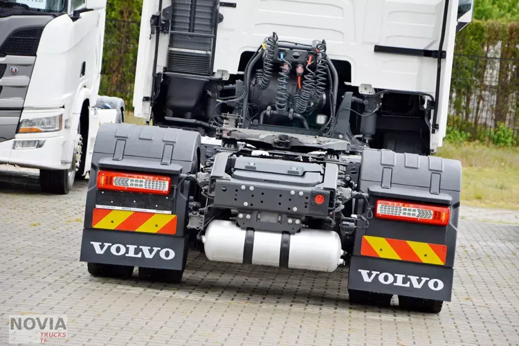 Volvo FH 500 1 TURBO | GLOB XL | KLIMA POSTOJOWA | KAMERY | NAVI | SKÓRY zdjęcie 11