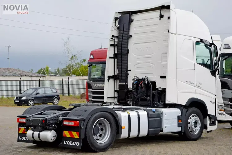 Volvo FH 500 1 TURBO | GLOB XL | KLIMA POSTOJOWA | KAMERY | NAVI | SKÓRY zdjęcie 9