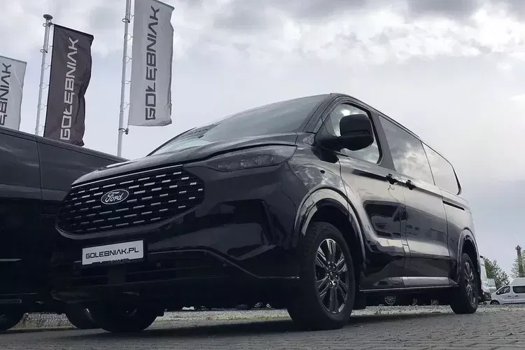 Ford tourneo-custom zdjęcie 2
