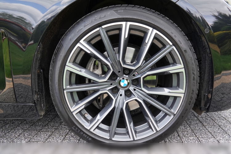 BMW 730d / xDrive / M-PAKIET / 210kW 286 KM / SALON PL / FV23% / Bezwypadkowy zdjęcie 25