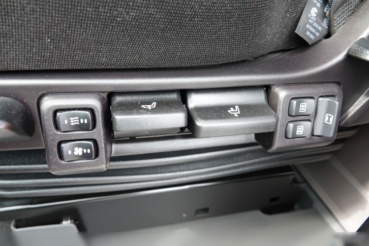 Scania S 530 / V8 / RETARDER / NAVI / ZESTAW / FIRANKA / MULDA DO STALI 9 M / DACH PODNOSZONY DO JAZDY 3 poziomy / COILMULDA / 2021 ROK / STANDARD / OŚ PODNOSZONA  zdjęcie 32