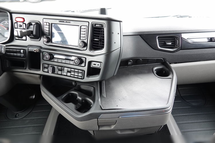 Scania R 450 / RETARDER / HYDRAULIKA do wywrotu + dwuobwodowa  / CAŁA NA PODUSZKACH / SPROWADZONA / PO KONTRAKCIE SERWISOWYM zdjęcie 31