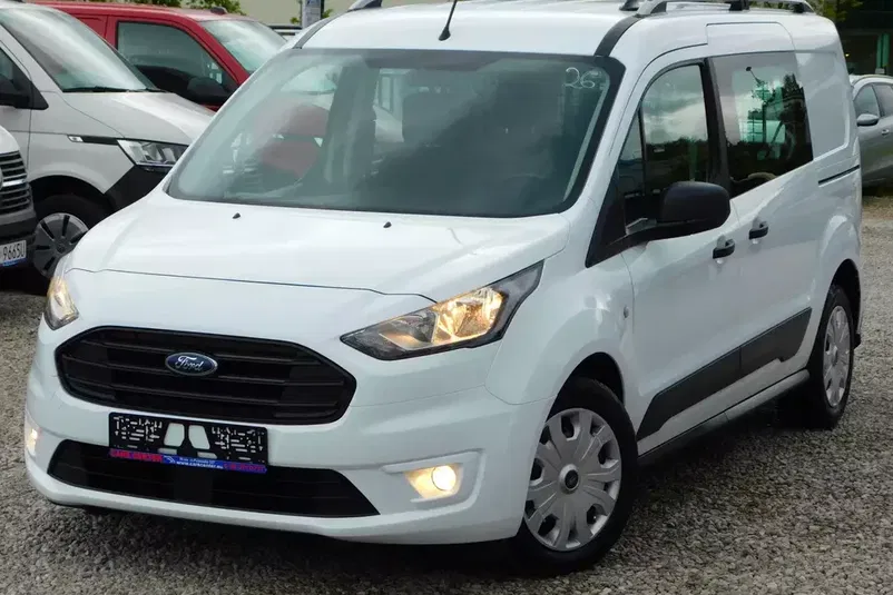 samochód dostawczy Ford zdjęcie 1