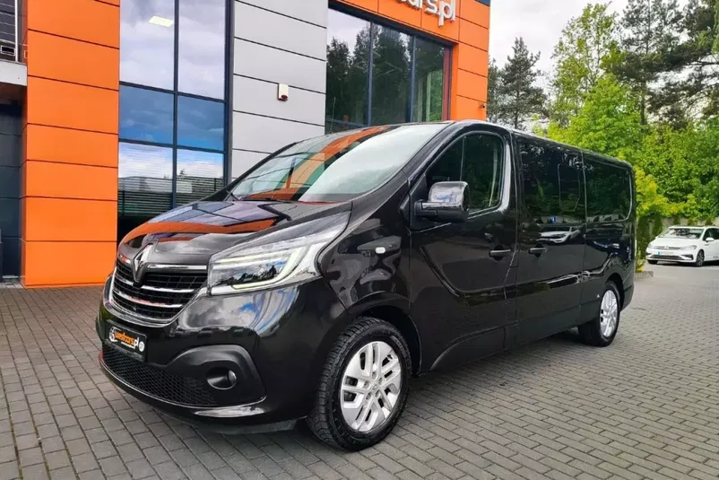 samochód osobowy Renault zdjęcie 1