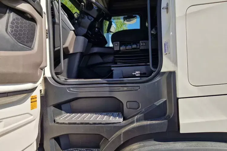 Scania S 450 A4x2NA ADR zdjęcie 14