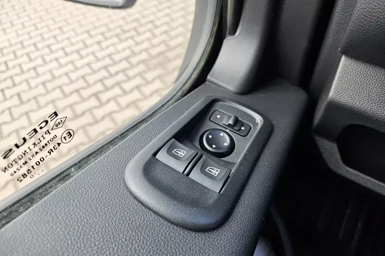 Renault Master L2H2 104999zł NETTO 2.3dCi/150KM Brygadówka 6-cio osobowa zdjęcie 22