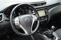 samochód osobowy Nissan zdjęcie 23