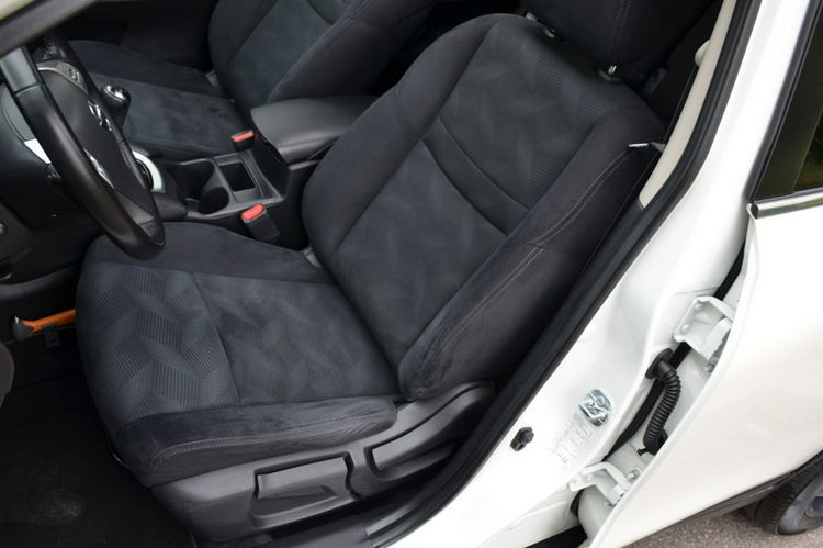 Nissan X-Trail Opłacony 1.6i 163KM Serwis Led Navi Panorama Kamera 360 As.pasa zdjęcie 24