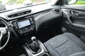 samochód osobowy Nissan zdjęcie 29