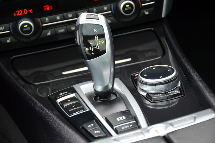 BMW 5GT Lift Serwis Soft close Panorama Radar Masaże Wentyle Kamera 360 6WB zdjęcie 32