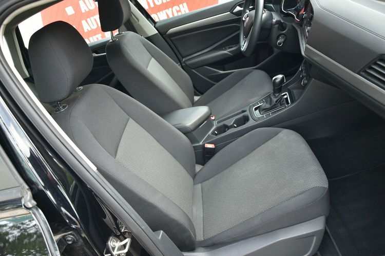 Volkswagen Jetta 1.4TSi 150KM AUTOMAT 2019r. FullLED Kamera TEMPOMAT Isofix 37tkm zdjęcie 24