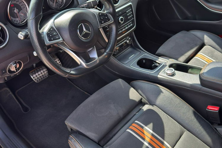 Mercedes CLA 220 ORANGE wersja Pakiet AMG 177 KM Stan BDB Gwarancja 4 matic LIFT zdjęcie 21