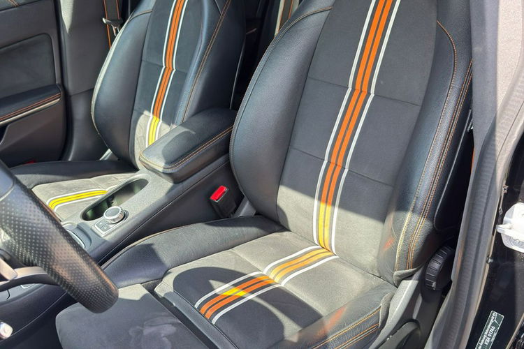 Mercedes CLA 220 ORANGE wersja Pakiet AMG 177 KM Stan BDB Gwarancja 4 matic LIFT zdjęcie 6