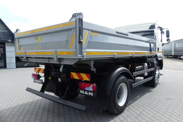 MAN TGM 18.250 4x4 / WYWROTKA 3 STR / PRZEBIEG 22 TYS KM / zdjęcie 8