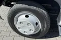 samochód dostawczy Renault zdjęcie 9