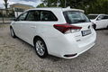 samochód osobowy Toyota zdjęcie 4