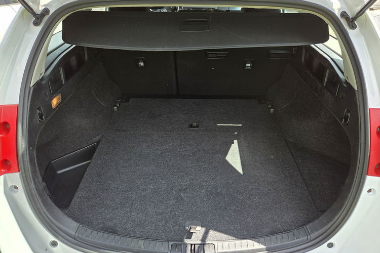 Toyota Auris 1.8 HSD 136KM Kamera 170 tys km Serwis Bardzo ładny zdjęcie 12