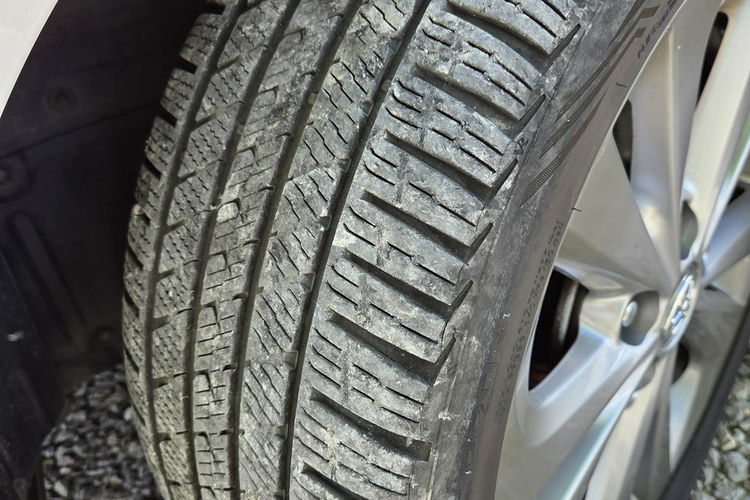 Toyota Auris 1.8 HSD 136KM Kamera 170 tys km Serwis Bardzo ładny zdjęcie 23