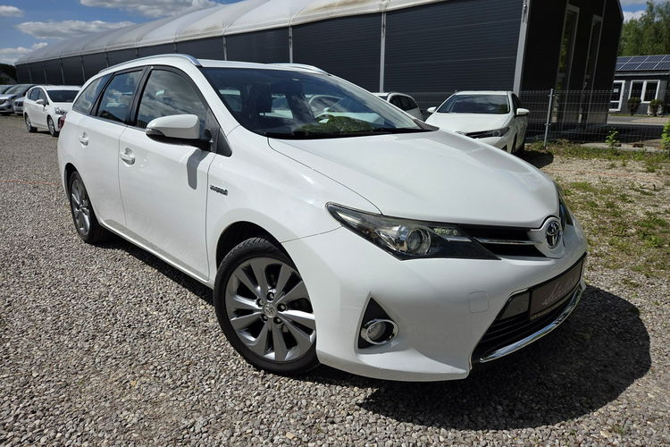 Toyota Auris 1.8 HSD 136KM Kamera 170 tys km Serwis Bardzo ładny zdjęcie 3