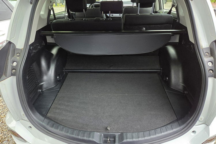 Toyota RAV-4 2.5 Hybrid 178KM Navi PDC Ast Pasa El. Klapa Serwis Kamera zdjęcie 13