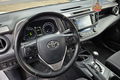 samochód osobowy Toyota zdjęcie 21