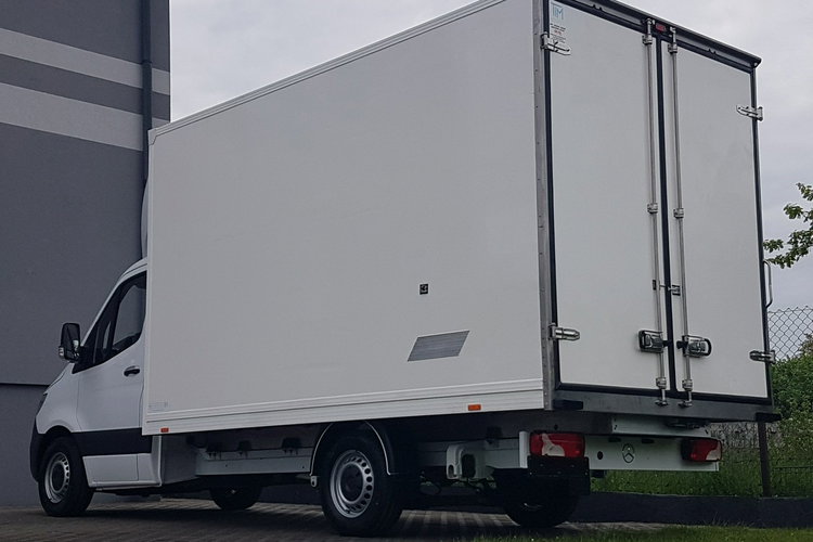 Mercedes Sprinter KONTENER 8EP 4.12x2.15x2.30 KLIMA 314 CDI MANUAL DMC 3500 KG zdjęcie 28